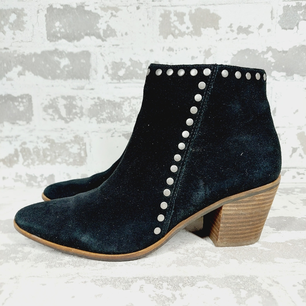 Lucky Brand Linnea Studded Black Suede Ankle Boots D400